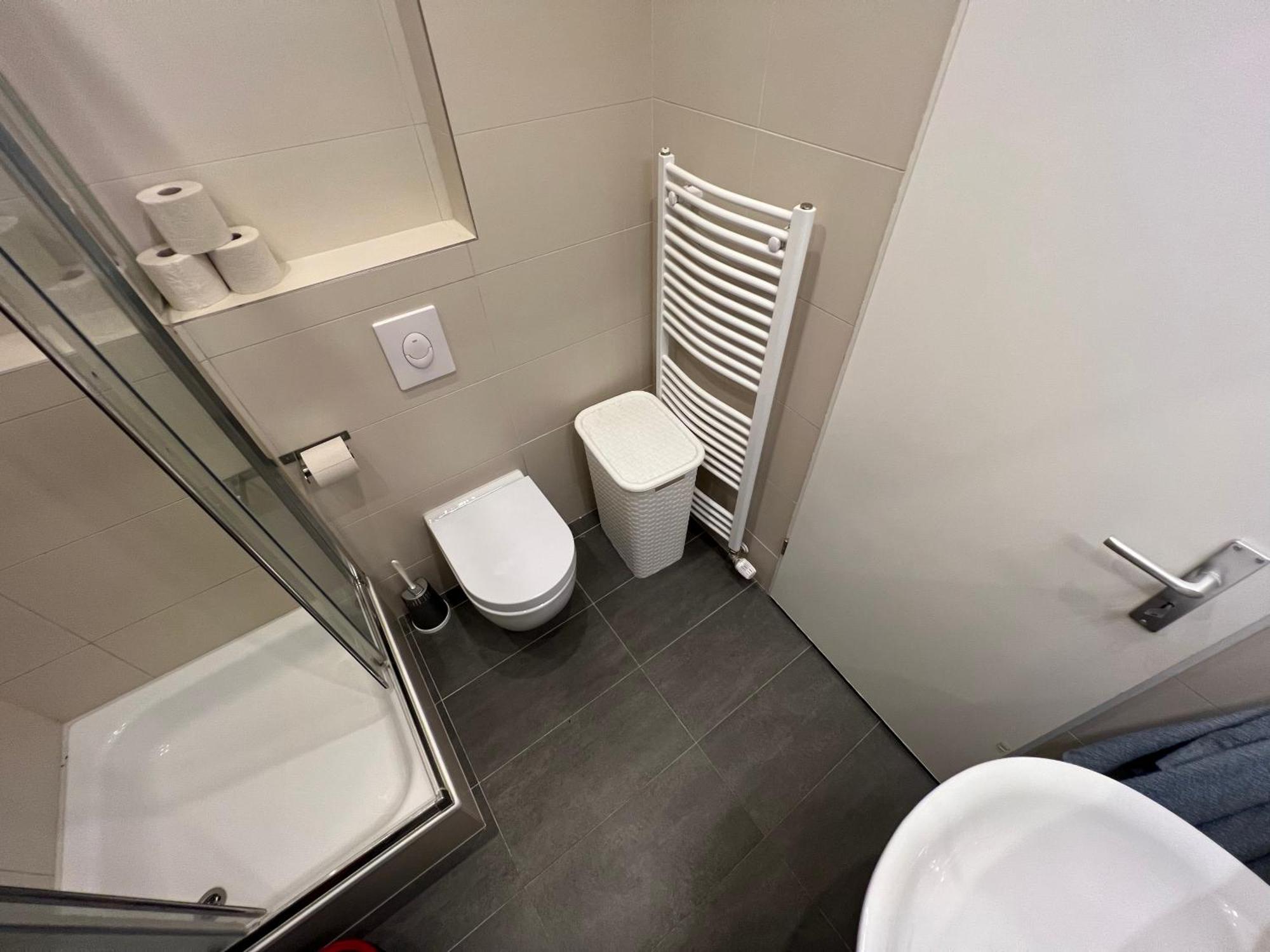 Apartment Fuer Familien, Freunde Oder Groessere Gruppen Bis Zu 8 Personen In Der Naehe Des Berliner Hauptbahnhofs Ngoại thất bức ảnh